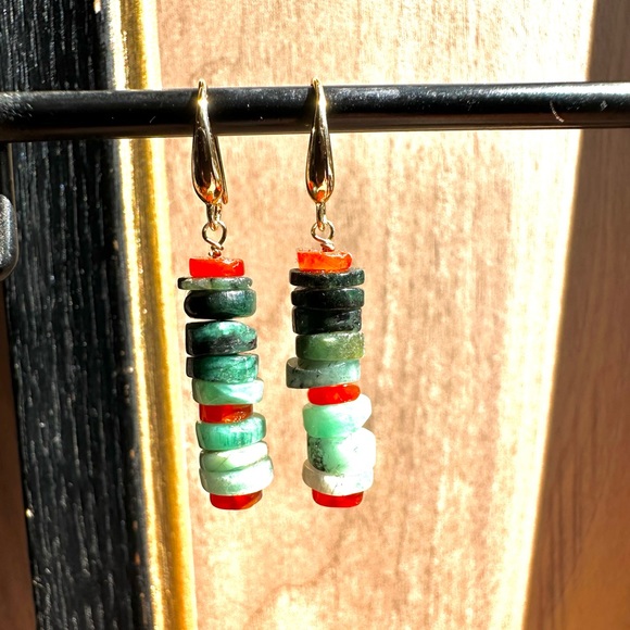 Hand Crafted Quetzal Earring~ Made to Order Natural Emerald & Carnelian Earrings - Picture 6 of 11